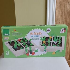 Vilac "Battle of The Vegetable Patch" Game